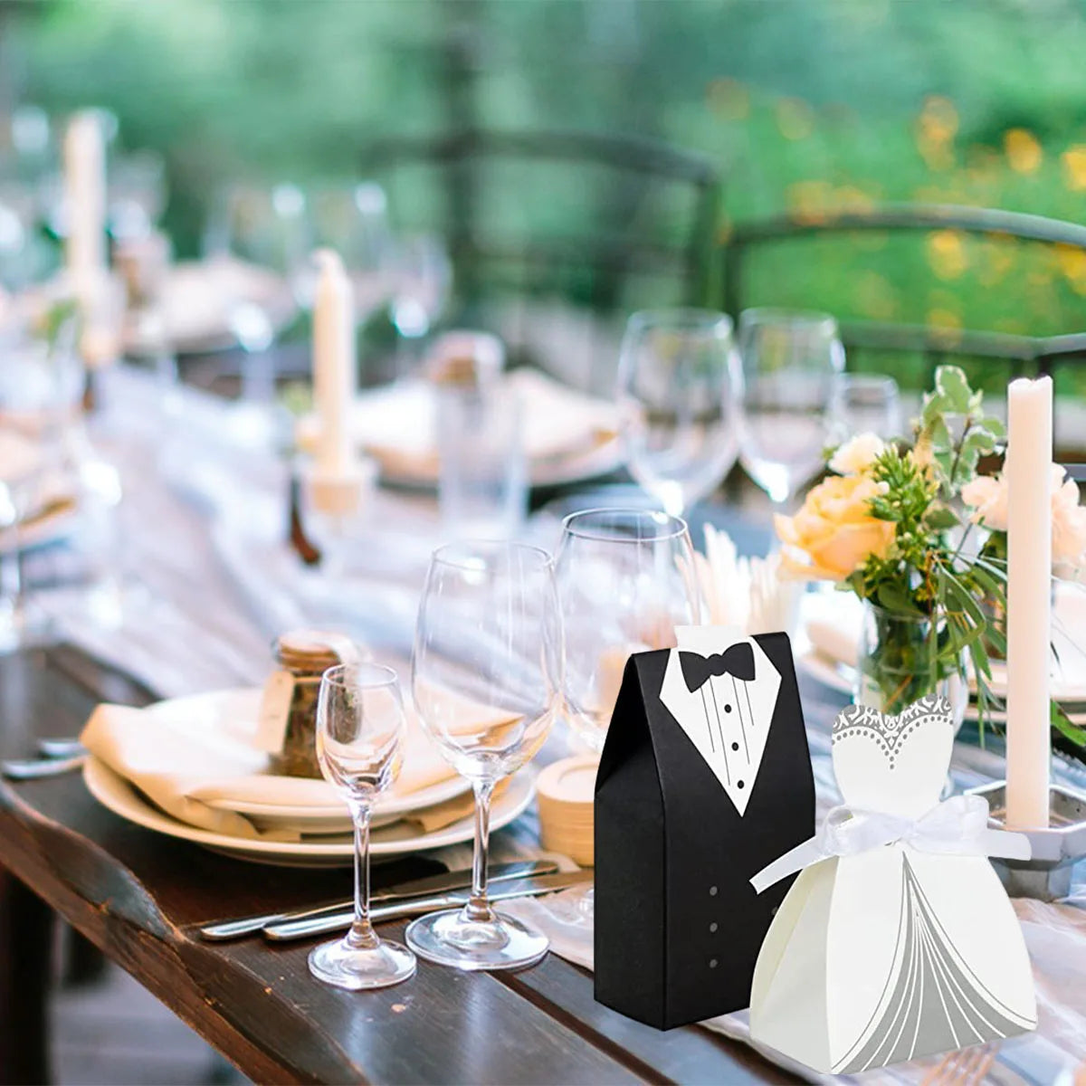 100Pcs Wedding Candy Boxes Groom Bridal Dress Shaped Gifts