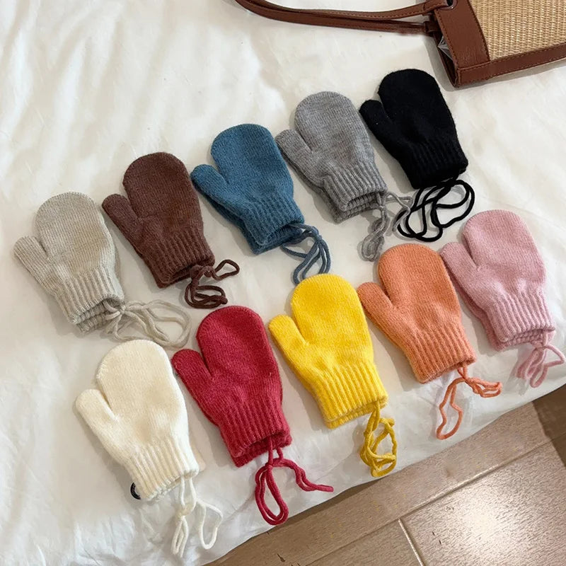 Kids' Winter Gloves: A Perfect Baby Gift