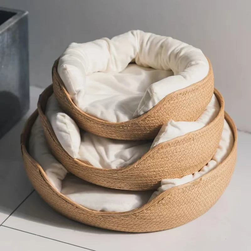 Handmade Cat Kennel: A Cozy Pet Nest